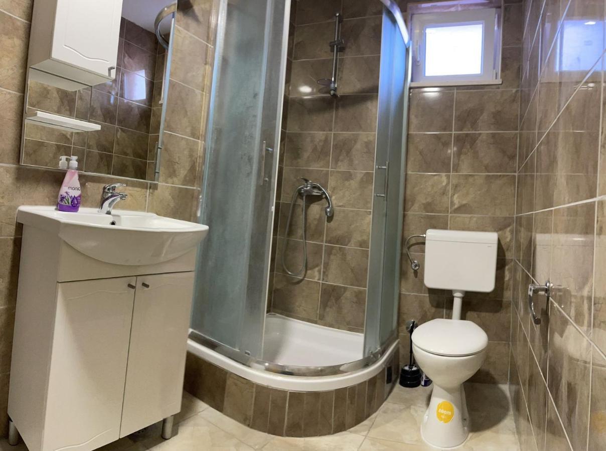 Apartmani Zuti Neum Exteriér fotografie