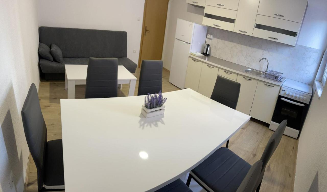 Apartmani Zuti Neum Exteriér fotografie