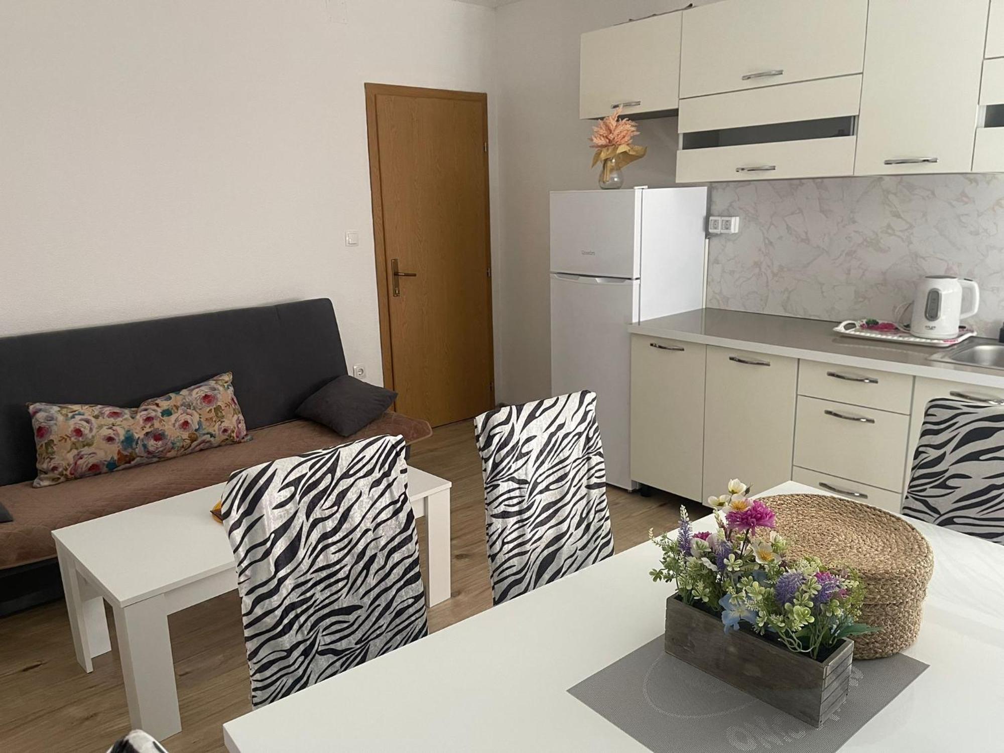 Apartmani Zuti Neum Exteriér fotografie